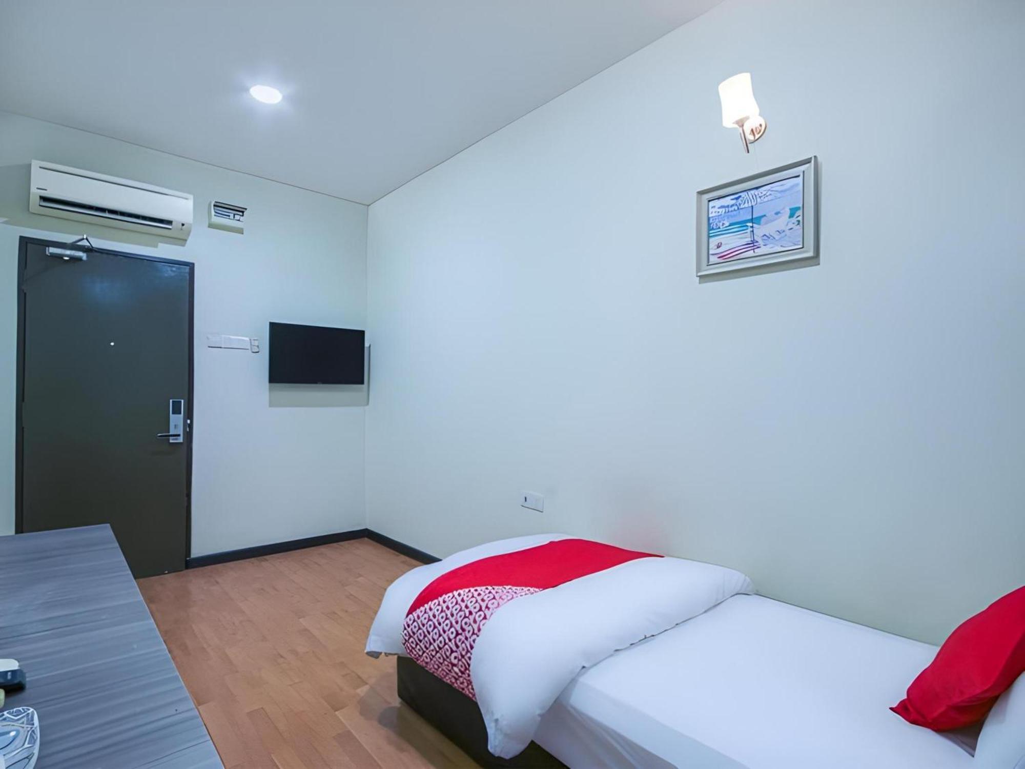 Capital O 812 Hotel Smc Seksyen 13 Shah Alam Exterior photo